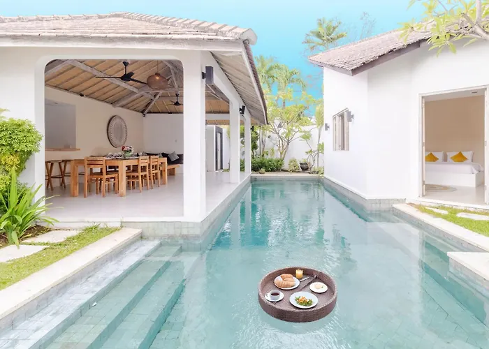Villa Cocodrilos 2 - 3 Bedroom Private Villa In Seminyak