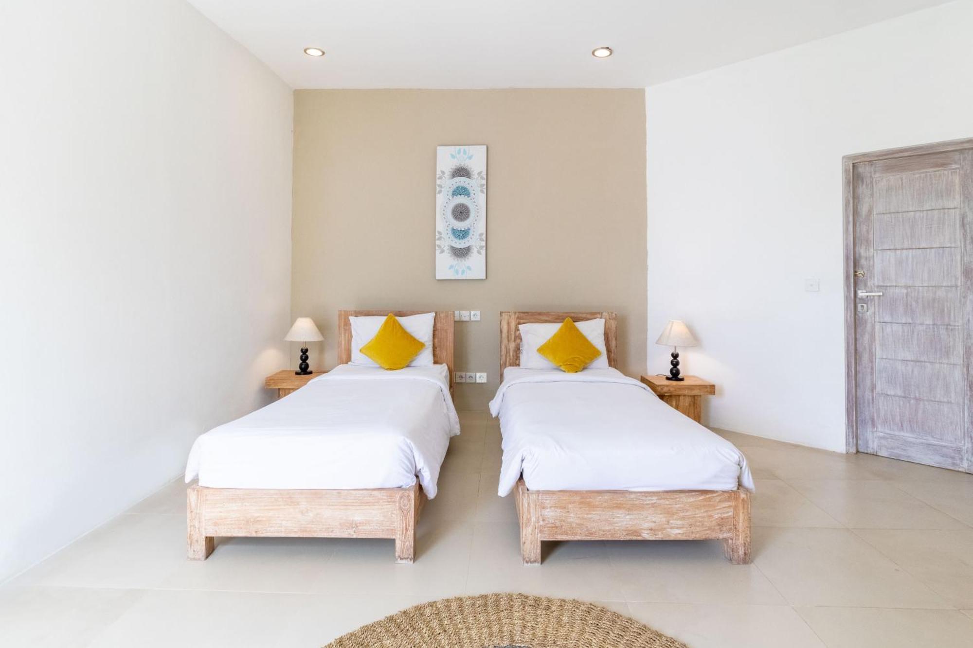 Villa Cocodrilos 2 - 3 Bedroom Private In Seminyak (Bali)